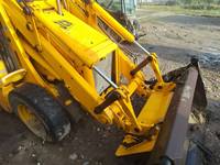 Chargeuses-pelleteuses Jcb 1cx d'occasion machine de construction mécanique à faible heures de travail bon marché pelleteuse sur pneus diesel jcb3cx