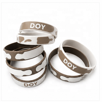 Bracelets en silicone et bracelets personnalisés pas chers avec impression de nom personnalisé, logo sportif 3D