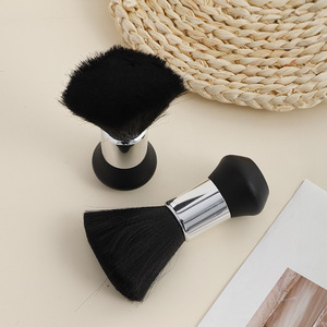 Cepillo de Peluquería Michelle, Cepillo para Cabello con Acabado Esmerilado, Herramienta Profesional para Salón de Belleza - Product Image 2