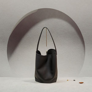 Sac à bandoulière en cuir véritable pour femme, grande capacité, imperméable, style vintage, collection automne XL, tendance - Product Image 3