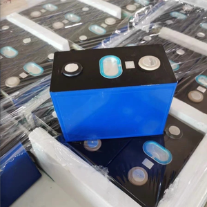 แบตเตอรี่ลิเธียมไอออนแบบแท่งปริซึม NMC 3.7V 180Ah สำหรับยานยนต์ไฟฟ้าและระบบกักเก็บพลังงานแสงอาทิตย์ - Product Image 3