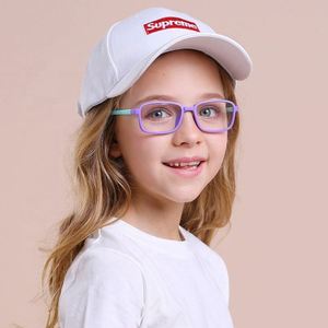 Gafas de Silicona Suave Cuadradas para Niños, con Logotipo Personalizado, a la Moda, de Venta Caliente, con Protección Anti Luz Azul - Product Image 3