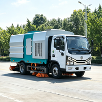 Camion d'assainissement urbain Dongfeng 4x2, camion à vide pour eaux usées 8 m³, camion d'aspiration des boues pour l'extraction des boues municipales et le transport des déchets