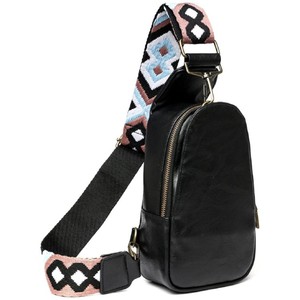 Sacs à bandoulière en cuir PU pour femmes OEM avec fermeture éclair et sangle réglable pour usage extérieur - Product Image 4