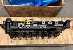 Cabeza de Cilindro Completa 4895793 2831041 4895790 4895784 para Motor Cummins QSB4.5 para NewHollandCase 450 430 440 445 580SM 521 - Product Image 4