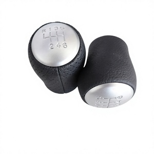 Palanca de Cambios de Cuero Negra Ergonómica para Nissan Qashqai DZ19 Q1-3 - Product Image 2