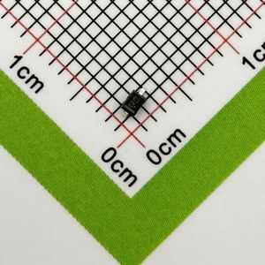 new-original LUDZS6.2BT1G SOD-323 Diodes Zener Diodes 200mW 6.2V 1uA - Product Image 1