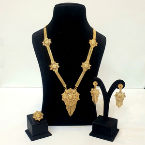 Parure de bijoux vintage plaqué or 24 carats avec fleurs, collier, boucles d'oreilles et bague pour femme, bijoux de mode en laiton pour mariage - Product Image 1