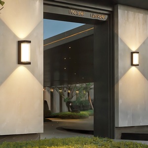 โคมไฟติดผนังกลางแจ้งโคมไฟ LED ติดผนังตรงกลางและสูงขึ้นโรงงานจีน - Product Image 6