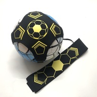 Vente en gros OEM Entraîneur de coup de pied personnalisé Compétences de contrôle du football Équipement d'entraînement de football mains libres Ceinture d'entraînement de football