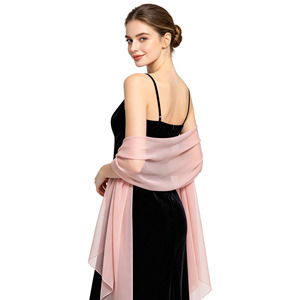BEAUTELICATE Écharpe carrée en <span class=keywords><strong>mousseline</strong></span> de rayonne pour femme, châle élégant et festif pour robes de soirée, mariages d'été - Product Image 3