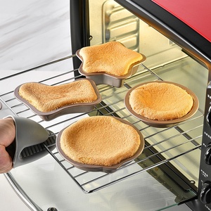 Molde para pasteles con forma de Luna navideña de 5,4 pulgadas, revestimiento antiadherente, moldes para hornear, bandeja para hornear para pastel, Chocolate, Fondant, dulces para hornear - Product Image 4