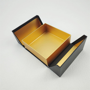 Boîte cadeau rigide à double porte française noire et <span class=keywords><strong>or</strong></span> avec logo personnalisé, boîte en papier à ouverture double face magnétique dorée - Product Image 2