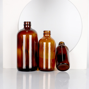 Bouteille en verre ambré de type Boston avec bouchon à vis, disponible en 30 ml, 50 ml, 128 ml, 250 ml, 450 ml - Product Image 3