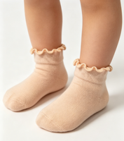 Chaussettes en coton douces et tricotées pour bébés filles, avec logo personnalisé, bord à volants, pour usage quotidien des tout-petits