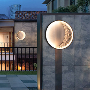 Lámpara de pared para exteriores con forma de luna creciente, luz LED para villa, jardín, patio, balcón, acero inoxidable, fundición a presión, aluminio, resina - Product Image 1
