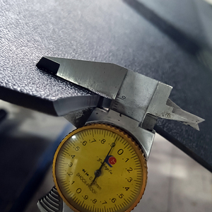 Artes Durable Universal Trim All Weather Goma Peso-disco Floor Mar Auto Mat - Product Image 5