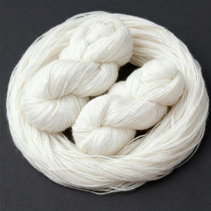 Hilo de tejer a mano con patrón crudo ecológico de <span class=keywords><strong>lana</strong></span> <span class=keywords><strong>Merino</strong></span> 100% para teñir a mano estilo elegante precio al por mayor - Product Image 1