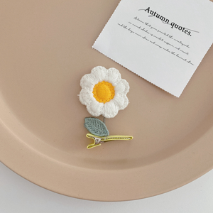 Accessoires pour cheveux élastiques tridimensionnels 2023, pinces à cheveux en plastique mat colorées, forme de fleur, tendance, pour filles - Product Image 3