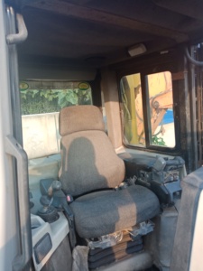 MARS En bon état de fonctionnement Bulldozer sur chenilles Cat D7R D7H d'occasion Bulldozers Caterpillar d'occasion avec lame droite - Product Image 3