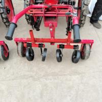 Transplanteur de semis de légumes multifonctionnel à moteur diesel à 3 rangs, adapté aux poivrons, aux tomates et aux légumes-feuilles