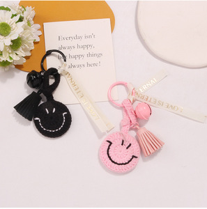 พวงกุญแจตุ๊กตาถักโครเชต์สไตล์โบโฮ ทำมือ ลายการ์ตูนน่ารัก พร้อมพู่ห้อย กระดิ่ง และจี้รูปหน้ายิ้ม KM - Product Image 5