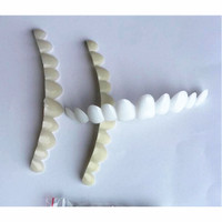 3 ou 4 Teintes /Lot Fausses Dents Temporaires Dentier Appareil Dentaire Prothèse Souple pour un Sourire Parfait Facettes Adhésif Dentaire