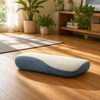 Oreiller ergonomique en mousse à mémoire de forme courbé, emballé en rouleau, bicolore, pour soulager la pression cervicale