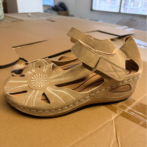 Sandales à talons de créateur en gros pour femmes, styles compensés et à enfiler à motif floral, chaussures d'été décontractées pour femmes, Nouveaux produits 2026 - Product Image 4