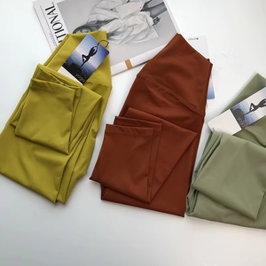 Leggings de yoga et de sport pour femmes, en spandex, sans couture avant, coupe en V, taille haute croisée, avec logo personnalisé - Product Image 4