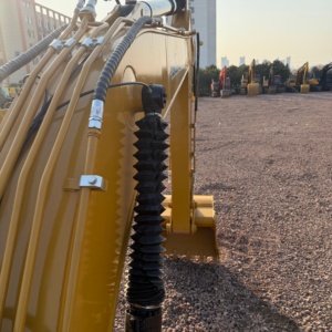 Excavatrice Caterpillar 320D d'occasion, grande, 32 tonnes, avec moteur et pompe à engrenages, éprouvée pour le développement agricole et les infrastructures rurales, modèle 2024 - Product Image 5