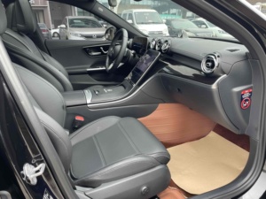 <span class=keywords><strong>Mercedes</strong></span> <span class=keywords><strong>Benz</strong></span> <span class=keywords><strong>Classe</strong></span> <span class=keywords><strong>C</strong></span> 2023 <span class=keywords><strong>C</strong></span> 260 L Versione Sport Usata, Berlina di Lusso di Medie <span class=keywords><strong>Dimensioni</strong></span> per Esportazione Globale, Auto di Seconda Mano - Product Image 4