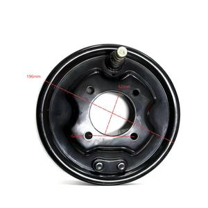 Ensemble <span class=keywords><strong>de</strong></span> <span class=keywords><strong>tambour</strong></span> <span class=keywords><strong>de</strong></span> <span class=keywords><strong>frein</strong></span> mécanique <span class=keywords><strong>de</strong></span> 220mm pour roue <span class=keywords><strong>arrière</strong></span> <span class=keywords><strong>de</strong></span> tricycle avec trou central <span class=keywords><strong>de</strong></span> 62mm avec PCD précis <span class=keywords><strong>de</strong></span> 87mm et alésage <span class=keywords><strong>de</strong></span> 62mm - Product Image 1