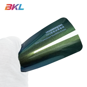 Pellicola Protettiva Trasparente in TPU Verde Cangiante di Qualità USA, Autoriparante, Idrofobica, Protezione UV IR, Garanzia Oltre 5 Anni per Carrozzeria - Product Image 1