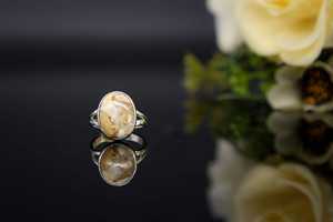 Bague unique en argent sterling 925 faite à la main avec pierre précieuse mookaite brecciate, pierre naturelle, sertie en bélière, bijou statement pour femmes - Product Image 3