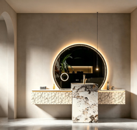 Meuble-lavabo de salle de bain haut de gamme de luxe avec miroir intelligent LED, vasque en céramique et comptoir en marbre pour hôtels, villas et restaurants.