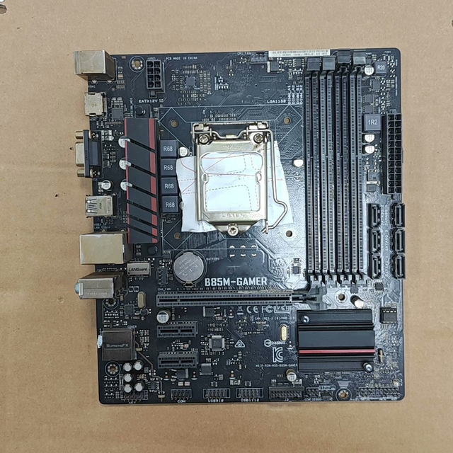Used B85M GAMER LGA 1150 i7/i5/i3 4 DDR3 32 GB Micro ATX motherboard
