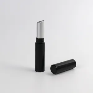 Tabung Pelembap Bibir Isi Ulang Plastik Mini Ramah Lingkungan Grosir Unik dengan Logo Kustom untuk Penggunaan Sehari-hari