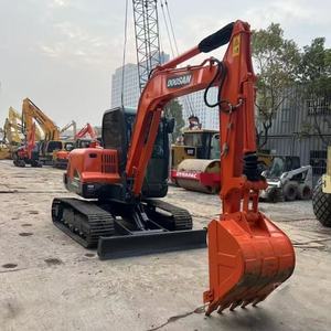 Doosan DX60-9C de seconde main 6 tonnes mini pelle sur chenilles avec moteur et composants du moteur d'origine de la Corée du Sud 1 an de garantie - Product Image 6