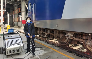 <span class=keywords><strong>Nettoyeur</strong></span> <span class=keywords><strong>haute</strong></span> <span class=keywords><strong>pression</strong></span> industriel diesel à <span class=keywords><strong>eau</strong></span> <span class=keywords><strong>chaude</strong></span> 200 bars, 18 L/min, neuf, 5,5 kW, sans résidus, pour les stations de lavage automobile - Product Image 2