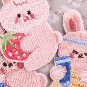 แพทช์ปักลายการ์ตูนกระต่ายสีชมพูสำหรับตกแต่ง DIY ปักบนกางเกง กระโปรง กระเป๋าเป้ หมวก - Product Image 2