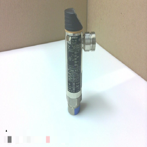 Neuer und Originaler PB4313 Drucksensor mit LED-Anzeige PB-040PSBU76-HFBOWLS V292001 SPS-Programmiersteuerung - Product Image 1