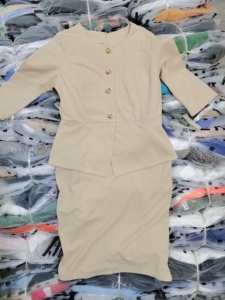 Gran Descuento en Ropa al por Mayor para Mujer, Liquidación de Vestidos, Varios Vestidos Surtidos al por Mayor - Product Image 1