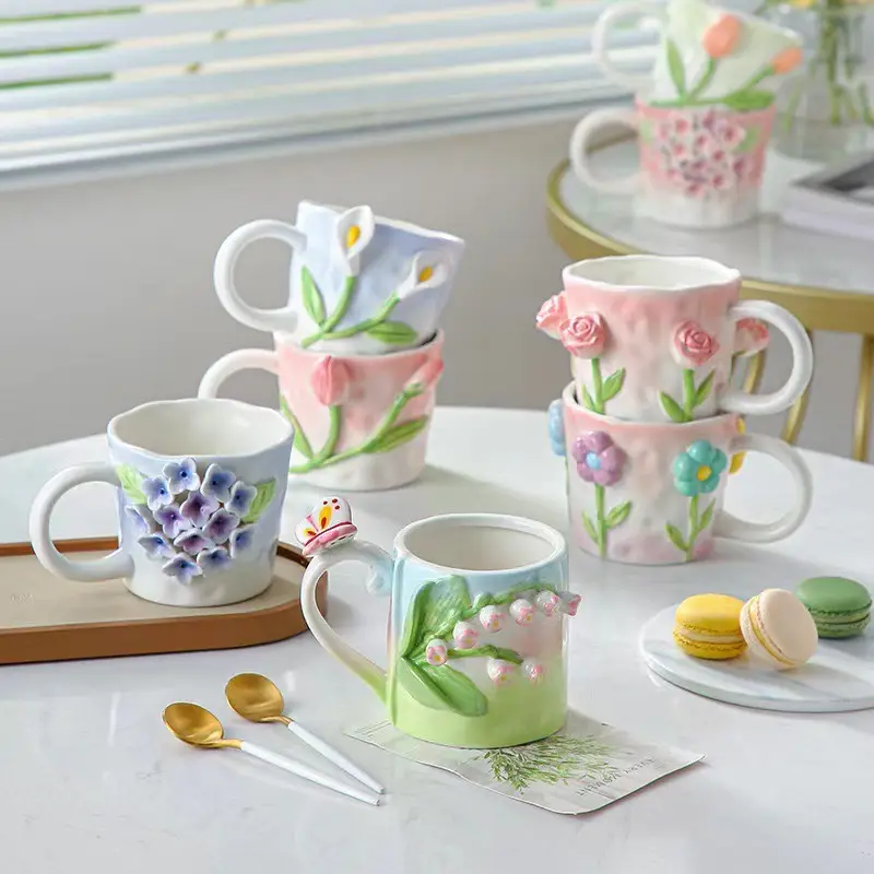 Xu hướng 2024 Sản phẩm bán buôn gốm handpainting dolomite hoa cốc cà phê Dễ Thương 3D gốm Mug gốm được cấp phép 3D cốc cà phê