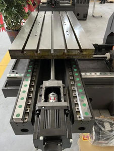 Hochgeschwindigkeits-fün fachs ige große CNC-Vertikal fräsmaschine VMC1580 Inländisches vertikales CNC-Bearbeitungs zentrum - Product Image 3