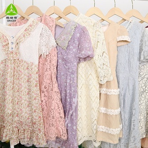 ชุดเดรส Gracer Thrift สำหรับผู้หญิง ขายส่งเสื้อผ้ามือสองคุณภาพสูงจากกวางตุ้ง โพลีเอสเตอร์/ผ้าฝ้าย/ลูกไม้ สำหรับฤดูร้อน ทุกขนาด - Product Image 3