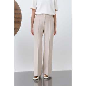 Pantalon décontracté côtelé beige Puane pour femme, coupe confortable et détails de coutures élégants pour un style au quotidien - Product Image 4