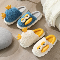 Vente en gros de pantoufles en peluche d'hiver avec animaux mignons de dessins animés pour enfants, chaussures pour femmes hommes en coton, en peluche canard