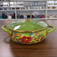 Casserole en fonte émaillée céramique classique pour la cuisson à la vapeur, les ragoûts et les soupes, avec couvercle en verre, pour cuisinière à induction, usage domestique, hôtelier et en restaurant
