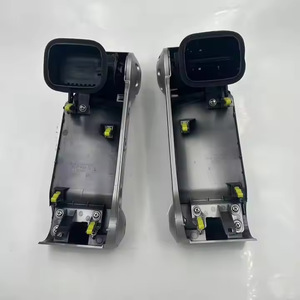 Toyota FJ Cruiser 2007-2023 - Grilles d'aération du tableau de bord 55650-35080 - Cache-ventilations à clipser pour conducteur et passager - Product Image 3